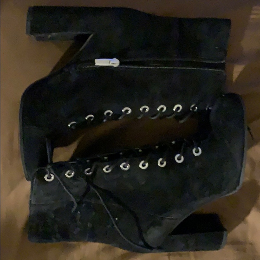 New Vince Camuto Teisha Lace Up Booties Size 11/41